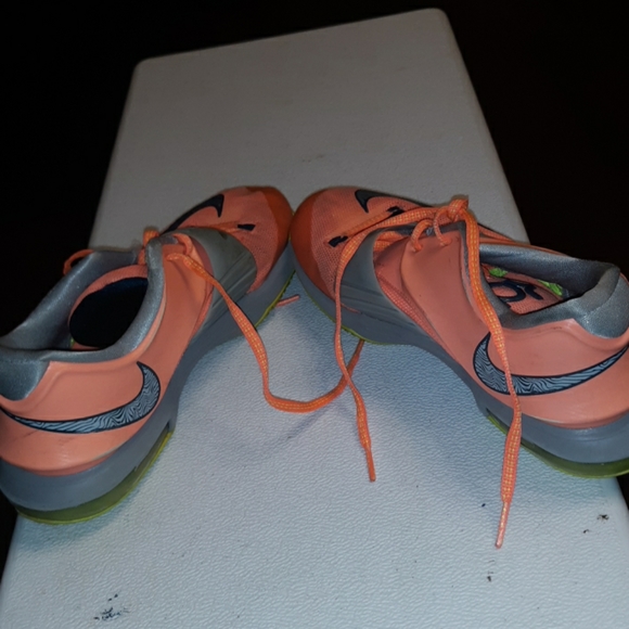 Kevin Durant Sneakers (KDs) Worn For A Week. - Picture 2 of 4